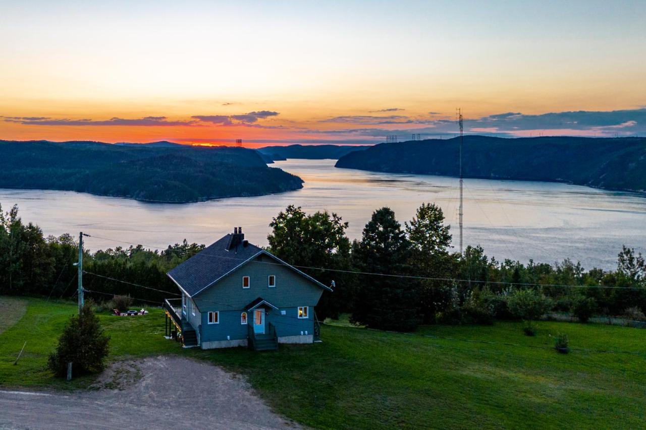 Montfjord - Chalets, Vue Spectaculaire Et Spa. Chantafjord #4 Sacre-Coeur Esterno foto